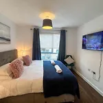 Avocado Tree Apartment